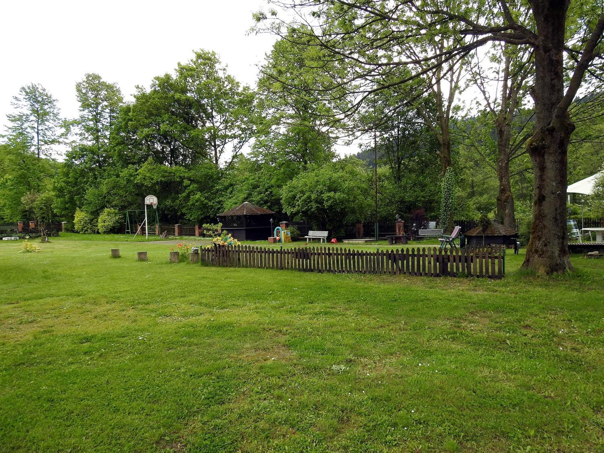 Agroturystyka Pod Jesionami Lądek-Zdrój Esterno foto